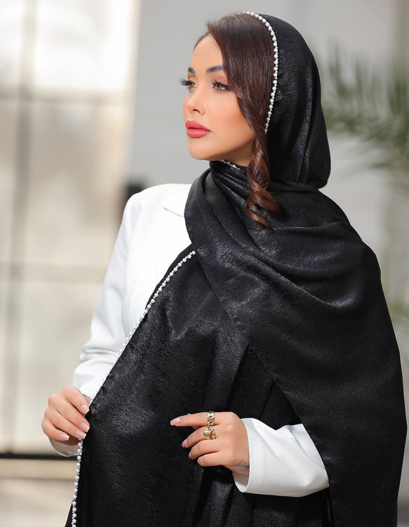 مشکی دورمروارید سفید