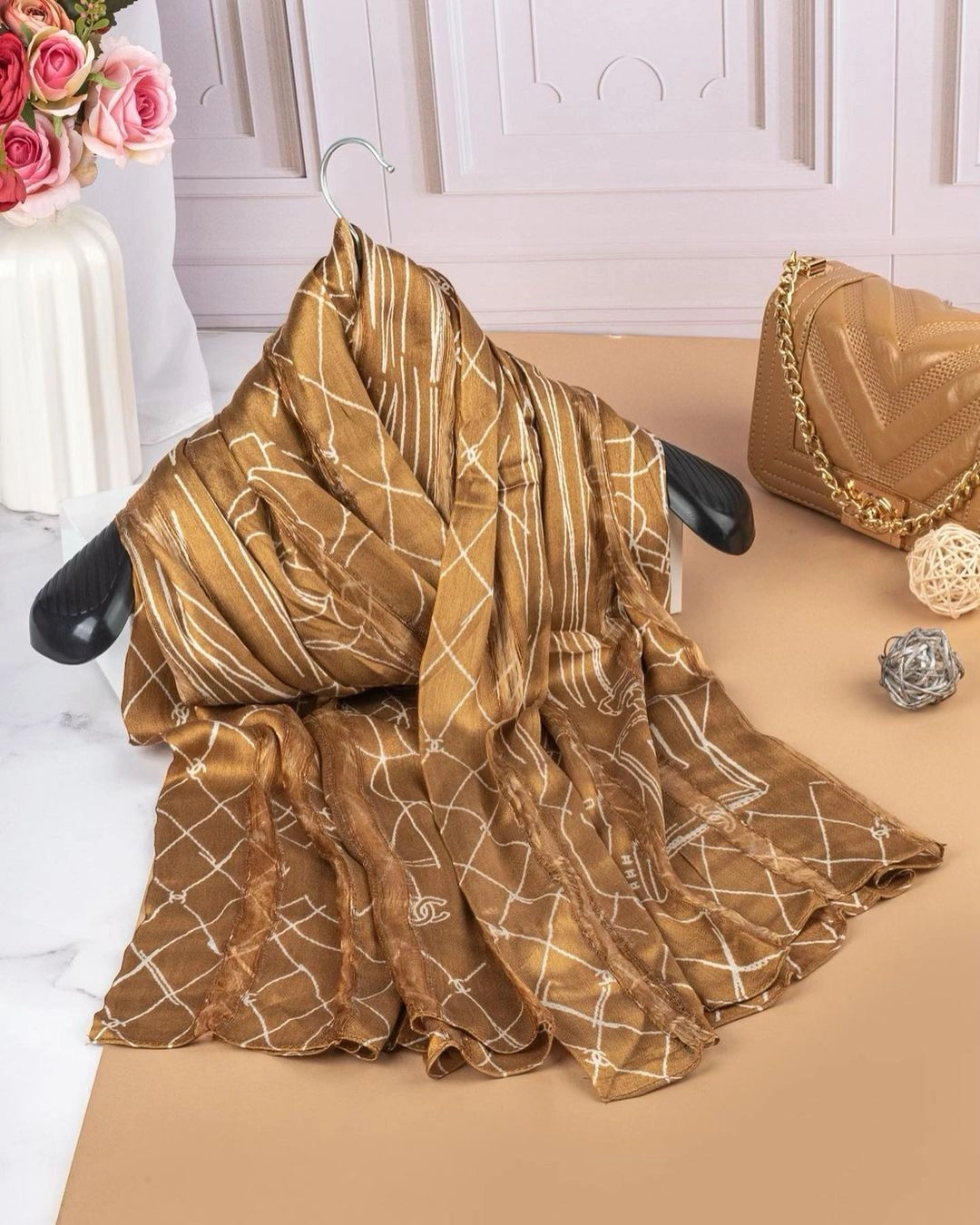 شال مجلسی ابریشم میله ای چنل وارداتی