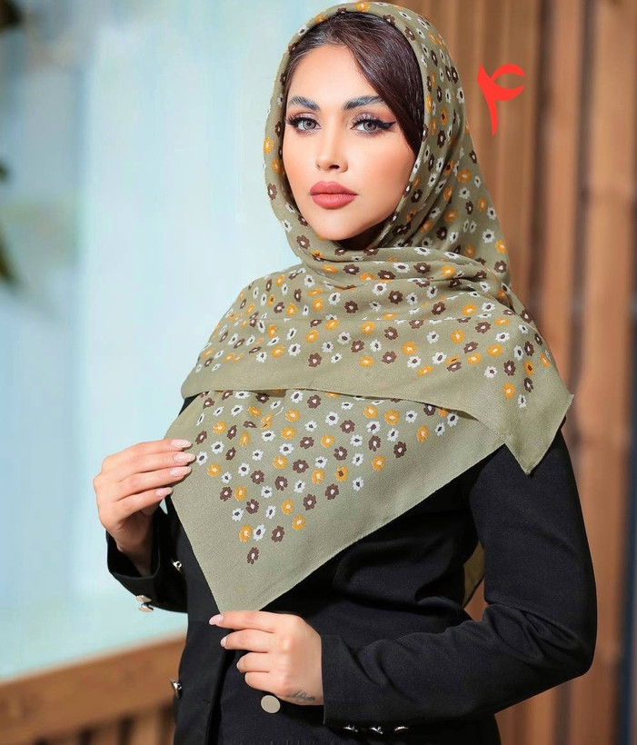 روسری نخی گلریز قواره ۱۰۰