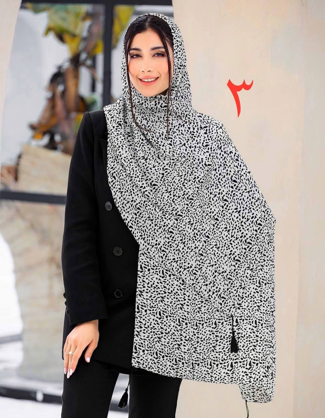 شال پلیسه نخی در چهار رنگ منگوله دار