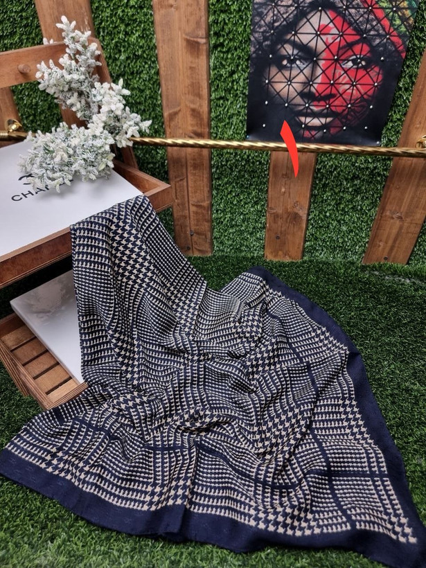 روسری نخی گارزا منگوله دار قواره ۱۴۰ اعلا