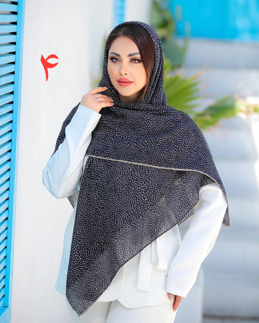 روسری نخی دست دوز مدل سنگی