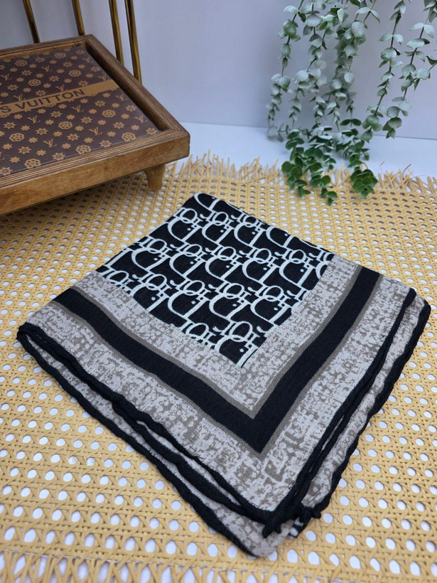 روسری نخی پاییزه دست دوز قواره ۱۲۰