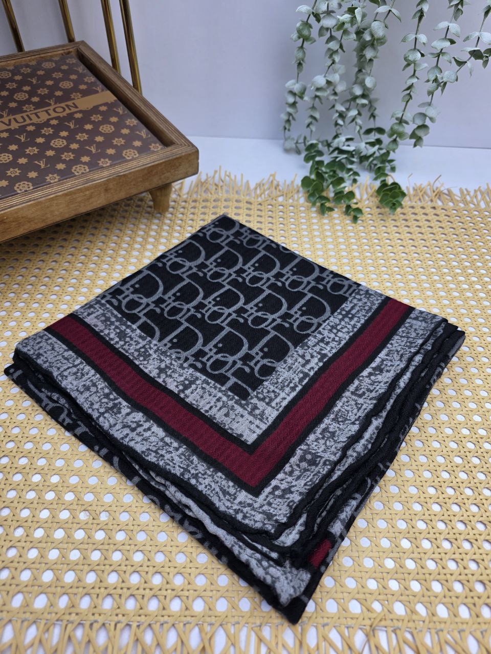روسری نخی پاییزه دست دوز قواره ۱۲۰
