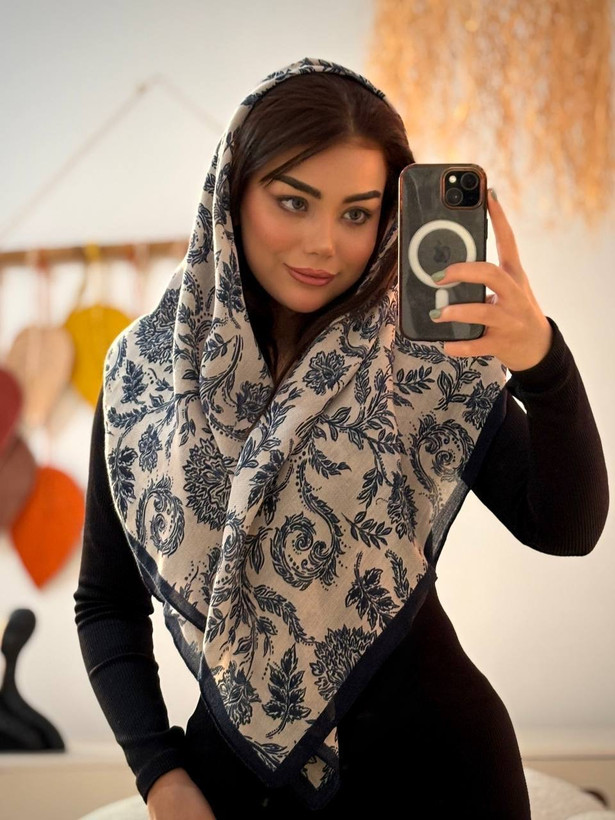 روسری نخی قواره ۱۱۰ پاییزه اعلا
