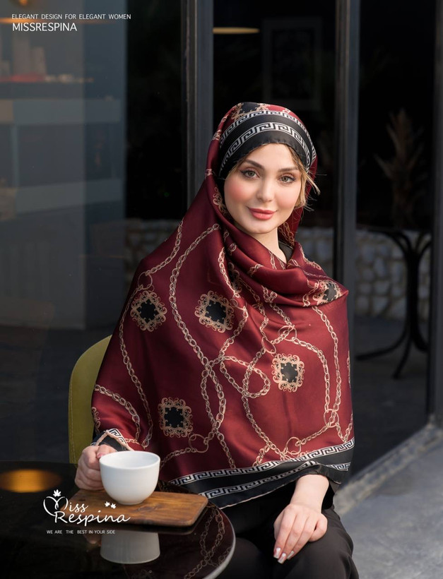 روسری ابریشم مامی دست دوز وارداتی قواره ۱۰۰ با تنوع خیلی زیاد