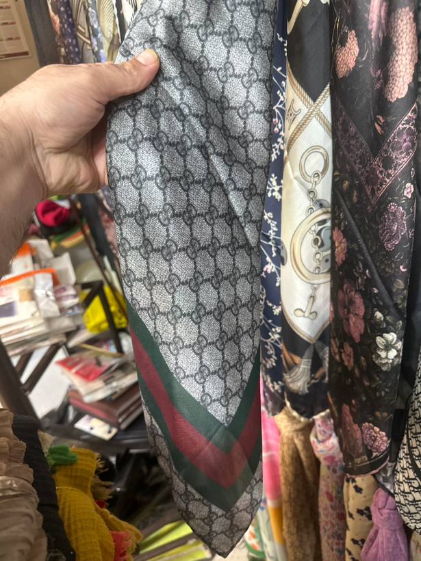 روسری ابریشم دست دوز وارداتی قواره ۱۰۰